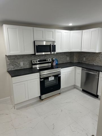 122 Park 1, Stoughton, MA 02072