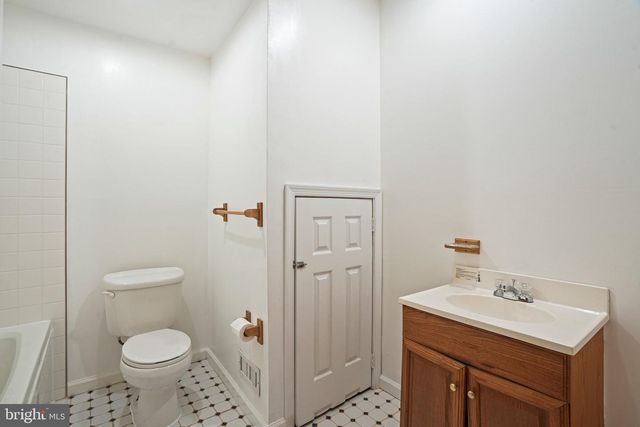 7502 CONTEE RD, Laurel, MD 20707