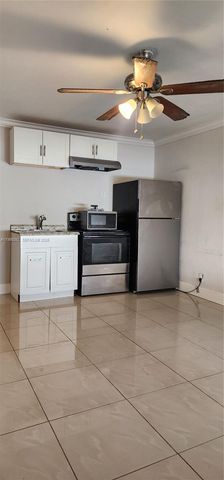 1818 SW 22nd St 2, Fort Lauderdale, FL 33315