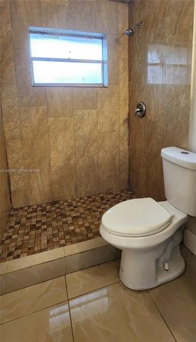 1818 SW 22nd St 2, Fort Lauderdale, FL 33315