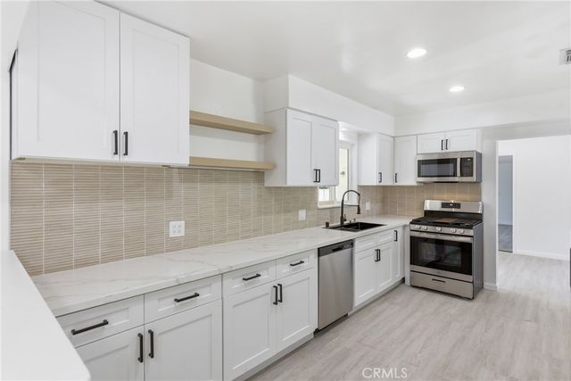 371 E Mariposa Drive, Rialto, CA 92376
