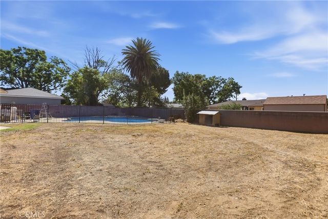 371 E Mariposa Drive, Rialto, CA 92376
