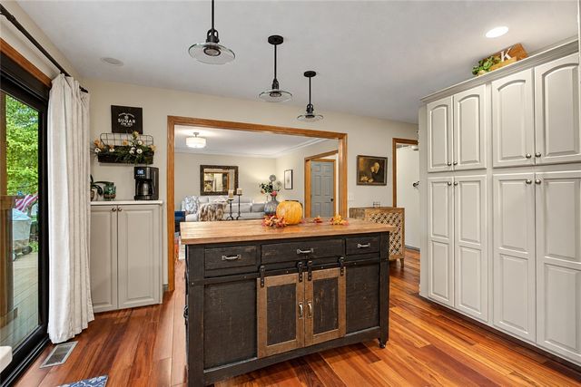 2742 Greenridge Circle, Beavercreek, OH 45431