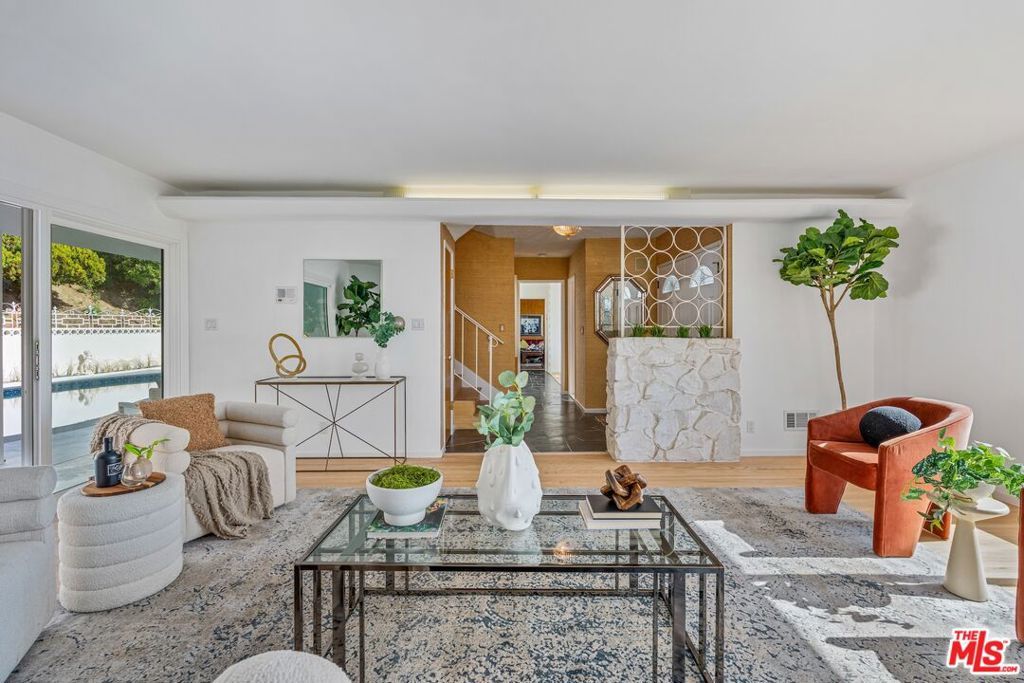 4799 Bonvue Avenue, Los Angeles, CA 90027 — exterior
