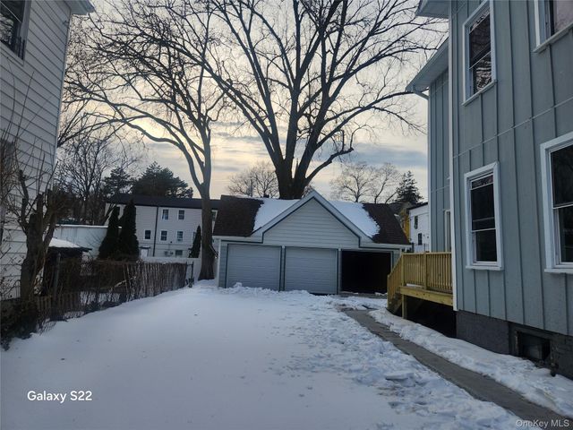 110 S 6th Avenue, Mount Vernon, NY 10550