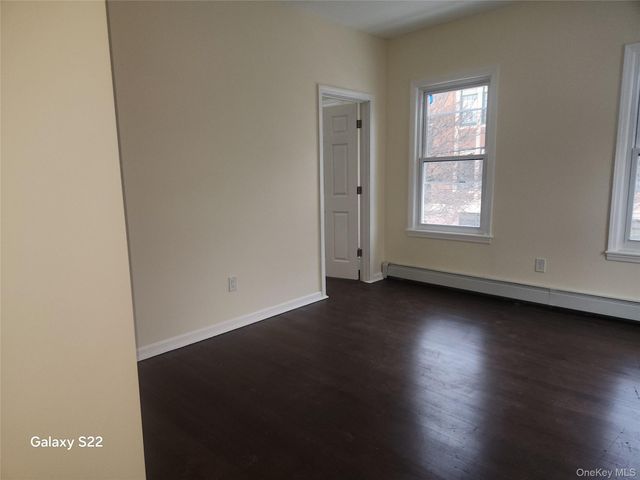 110 S 6th Avenue, Mount Vernon, NY 10550