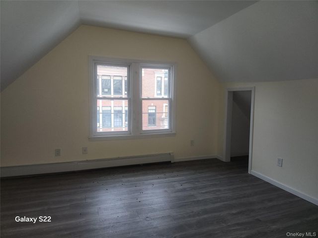 110 S 6th Avenue, Mount Vernon, NY 10550