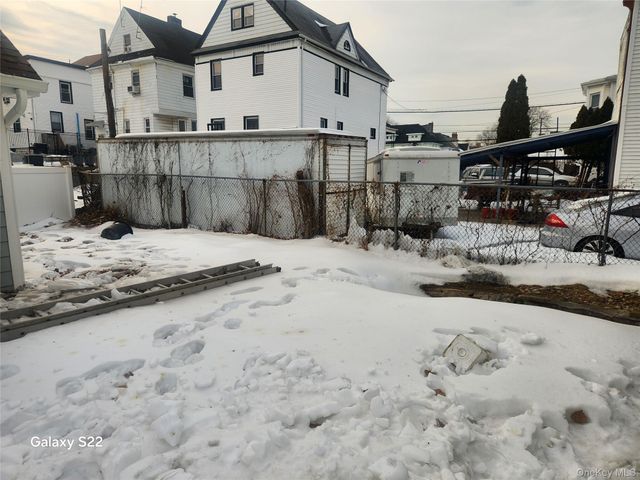 110 S 6th Avenue, Mount Vernon, NY 10550