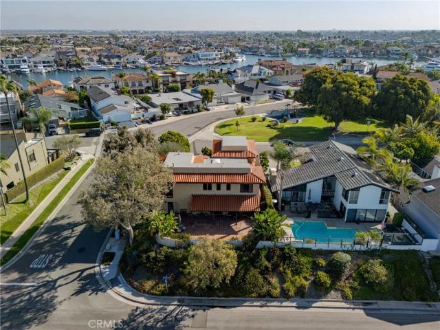 16581 Melville Circle, Huntington Beach, CA 92649
