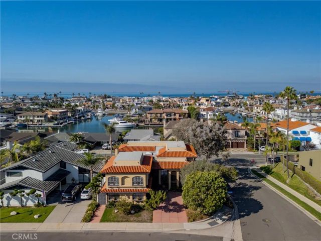 16581 Melville Circle, Huntington Beach, CA 92649