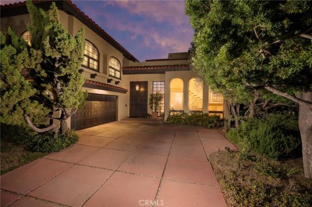 16581 Melville Circle, Huntington Beach, CA 92649
