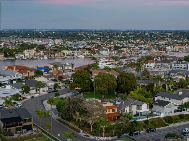 16581 Melville Circle, Huntington Beach, CA 92649