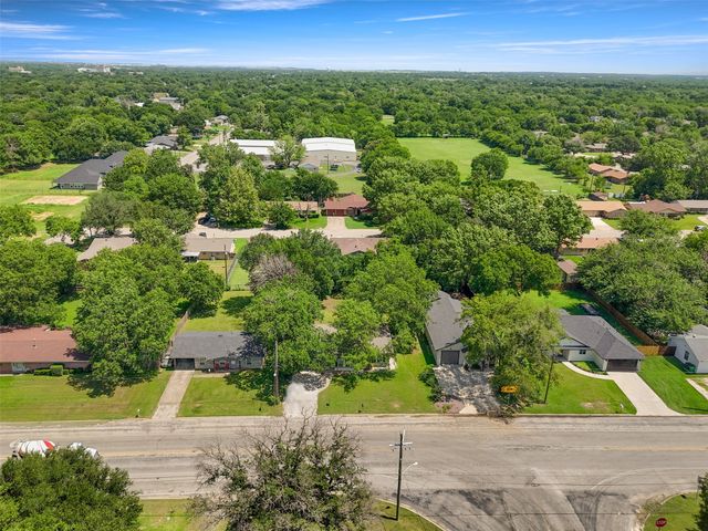 1305 Anthony Street, Gainesville, TX 76240