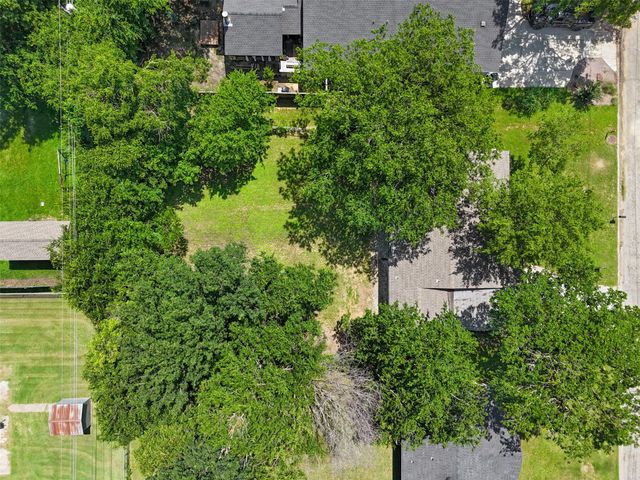 1305 Anthony Street, Gainesville, TX 76240