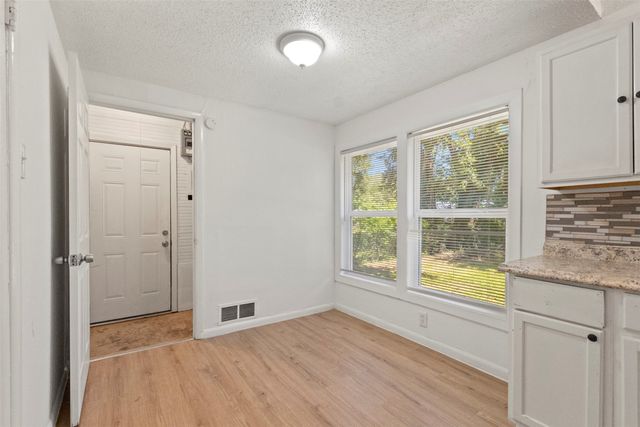 1305 Anthony Street, Gainesville, TX 76240