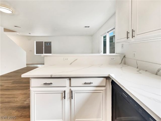 9133 Black Beauty Street, Las Vegas, NV 89113