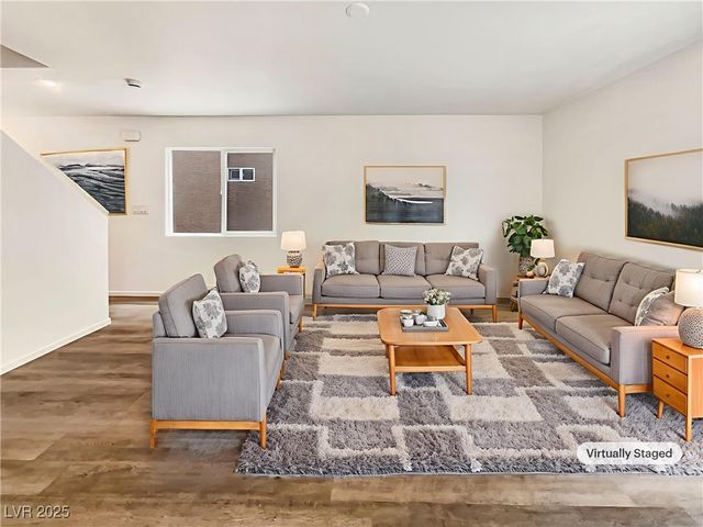 9133 Black Beauty Street, Las Vegas, NV 89113