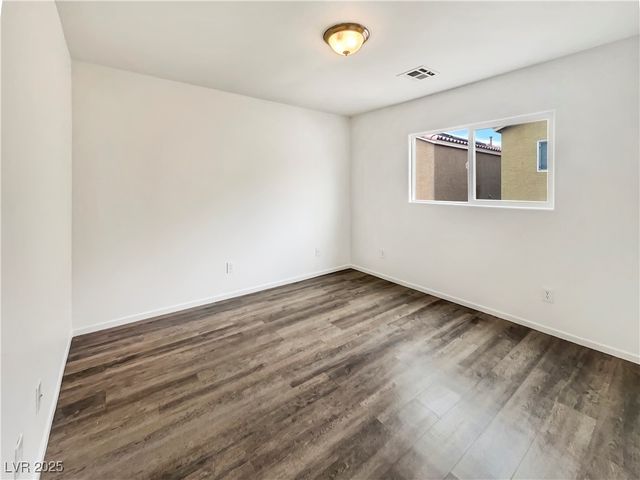 9133 Black Beauty Street, Las Vegas, NV 89113