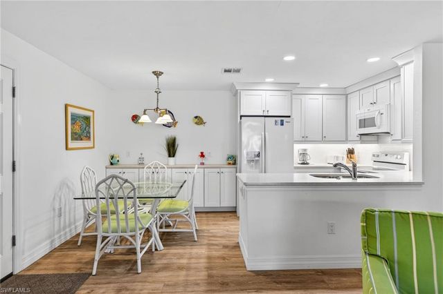 845 E Gulf DR # 542, Sanibel, FL 33957