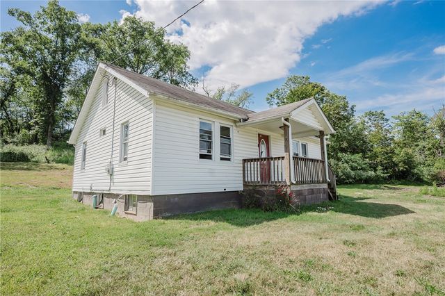 830 Indiana Ave, Blairsville Area, PA 15717