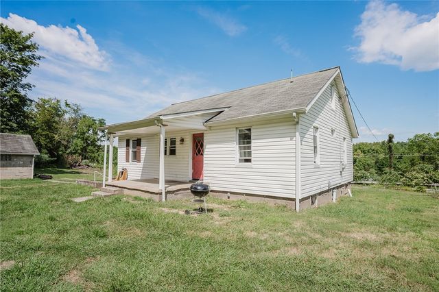 830 Indiana Ave, Blairsville Area, PA 15717