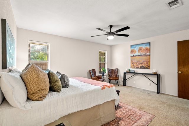 1032 Kane Street, Benbrook, TX 76126