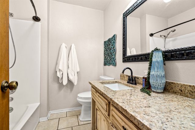 1032 Kane Street, Benbrook, TX 76126