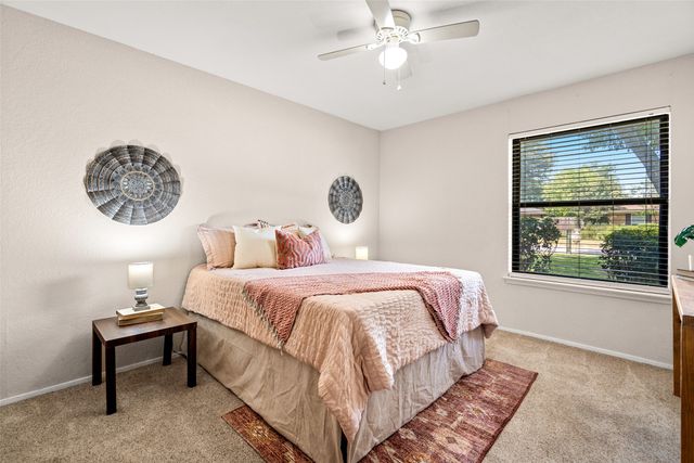 1032 Kane Street, Benbrook, TX 76126
