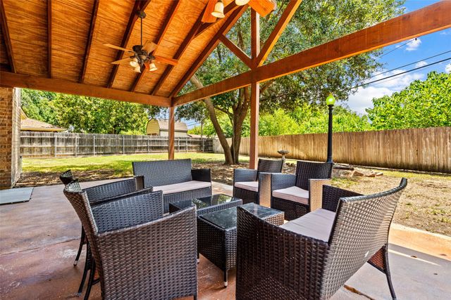 1032 Kane Street, Benbrook, TX 76126