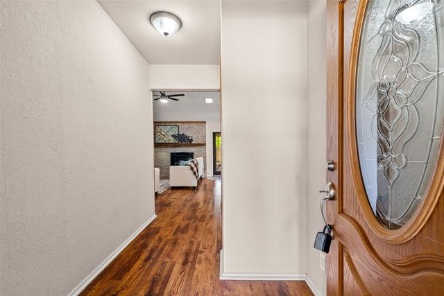 1032 Kane Street, Benbrook, TX 76126