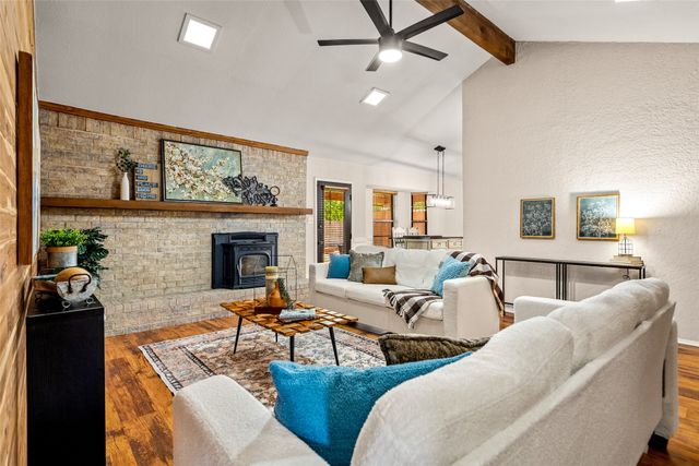1032 Kane Street, Benbrook, TX 76126