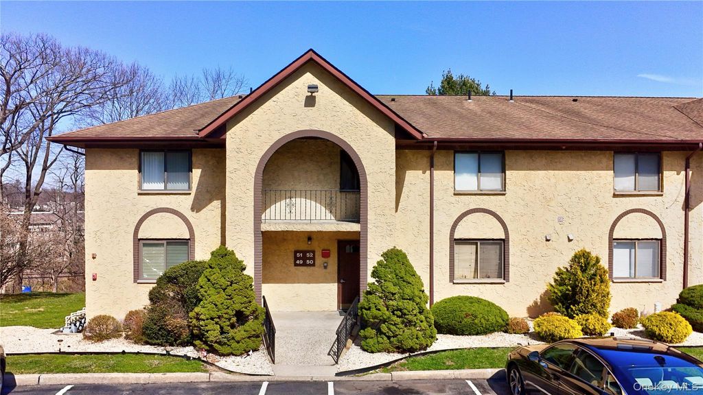 51 Omni Parc Drive, Nanuet, NY 10954