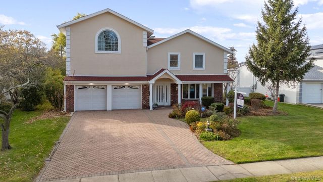 89 Nottingham Road, Manhasset Hills, NY 11040