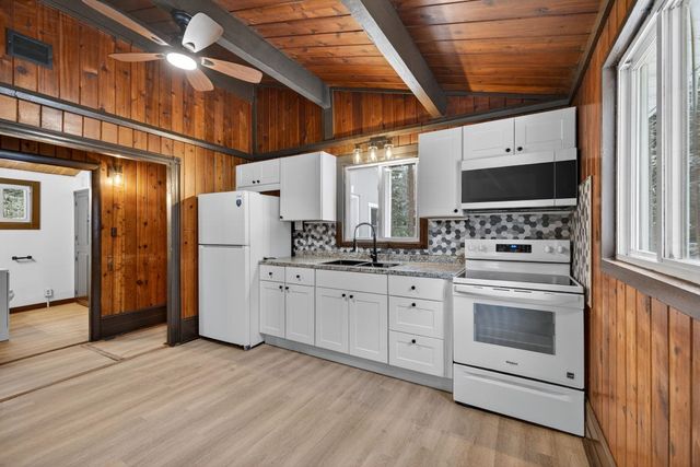 6 Birch Tree Lane, Hillsborough, NH 03244