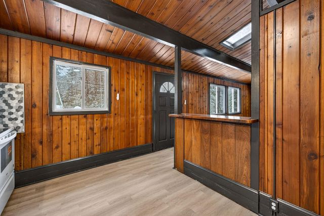 6 Birch Tree Lane, Hillsborough, NH 03244