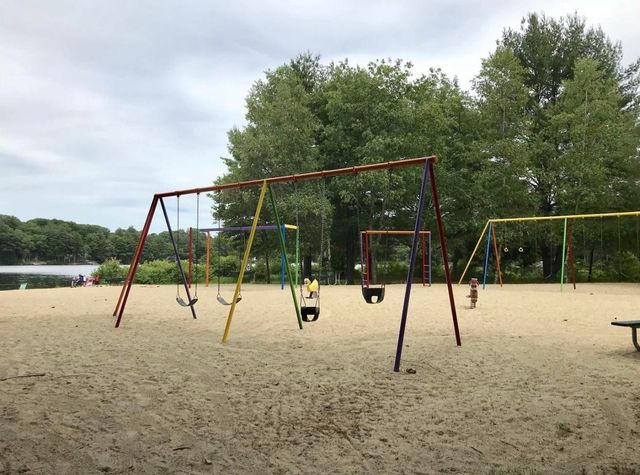 6 Birch Tree Lane, Hillsborough, NH 03244