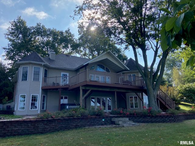 2419 EASTWOOD Drive, Taylorville, IL 62568