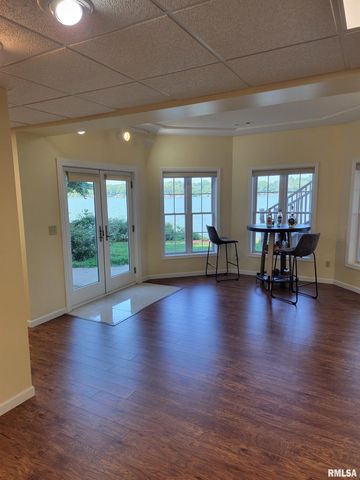 2419 EASTWOOD Drive, Taylorville, IL 62568