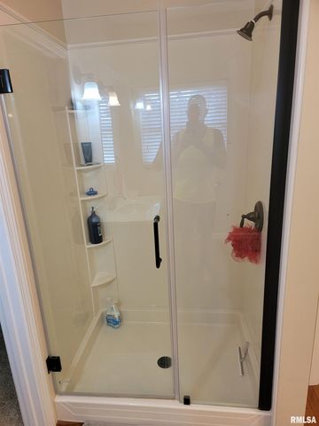 2419 EASTWOOD Drive, Taylorville, IL 62568