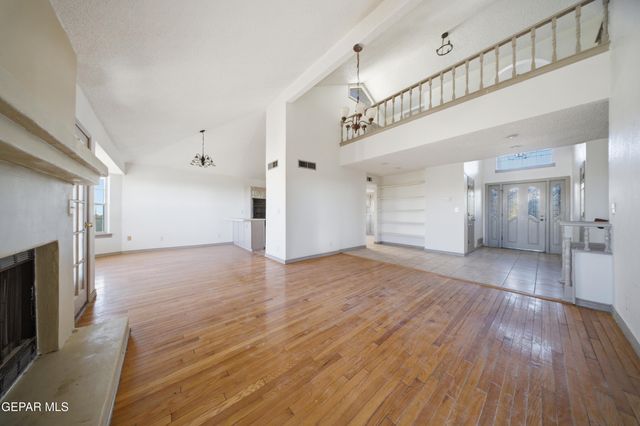 2504 MEMPHIS Avenue, El Paso, TX 79930