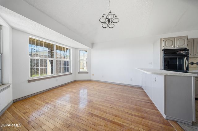 2504 MEMPHIS Avenue, El Paso, TX 79930