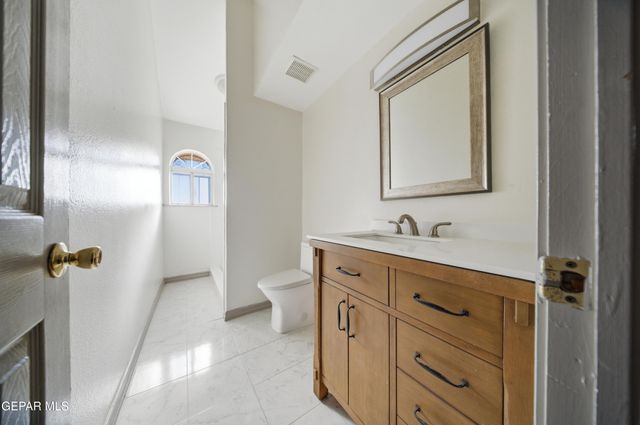 2504 MEMPHIS Avenue, El Paso, TX 79930