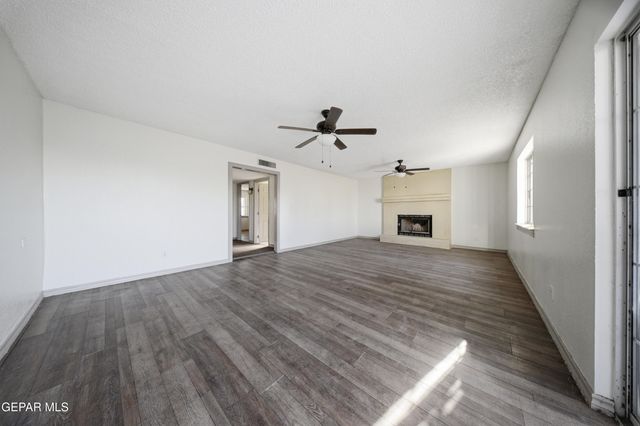 2504 MEMPHIS Avenue, El Paso, TX 79930