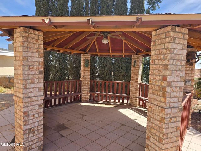 2504 MEMPHIS Avenue, El Paso, TX 79930