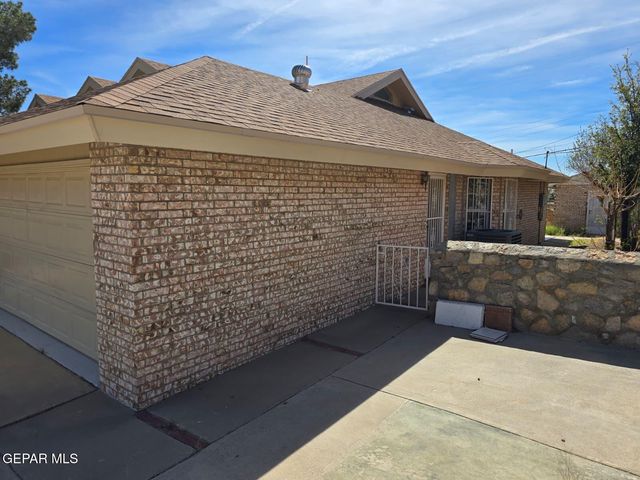 2504 MEMPHIS Avenue, El Paso, TX 79930