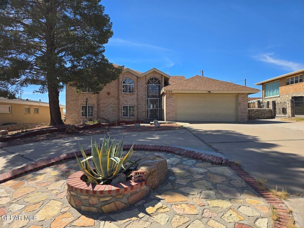 2504 MEMPHIS Avenue, El Paso, TX 79930