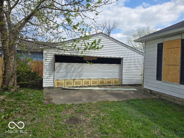 1310 Locust Street, Anderson, IN 46016