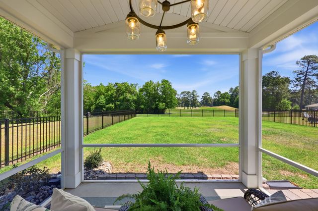 1618 Wood Stork Dr., Conway, SC 29526