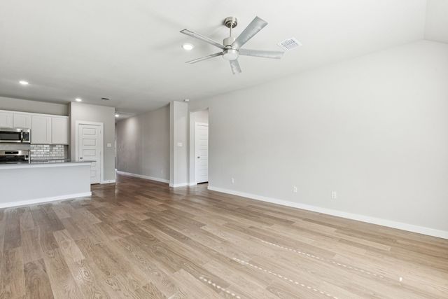 421 Hundred Acre Drive, Waxahachie, TX 75165