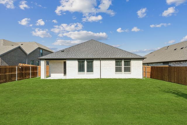 421 Hundred Acre Drive, Waxahachie, TX 75165